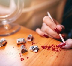 how to get gel nail polish off
